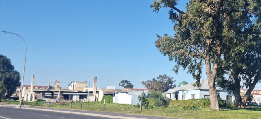 Commercial Property for Sale in Eureka Estate Western Cape